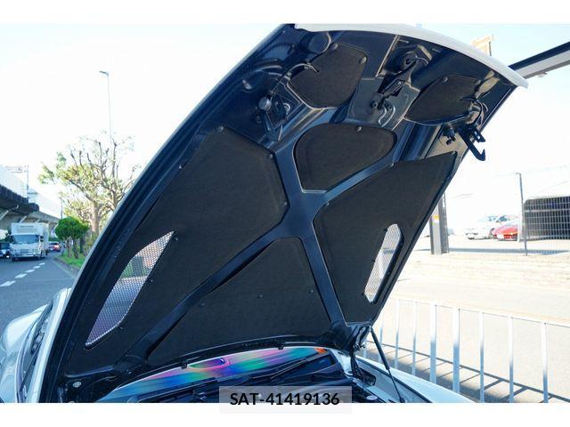 Aston Martin Aston Martin 2016-06 3659668-12
