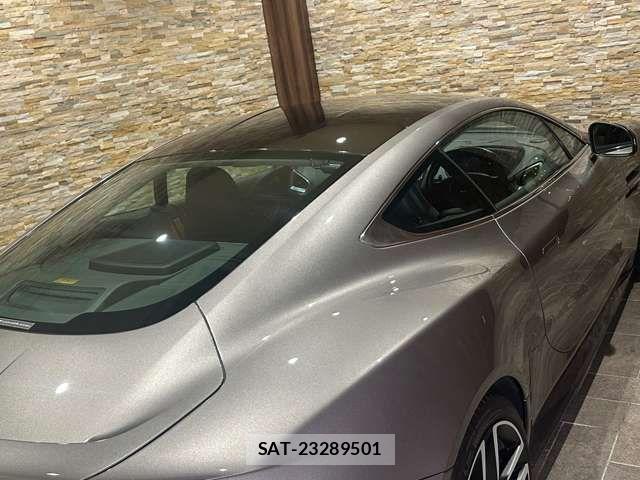 Aston Martin Aston Martin 2014-10 4586771-11