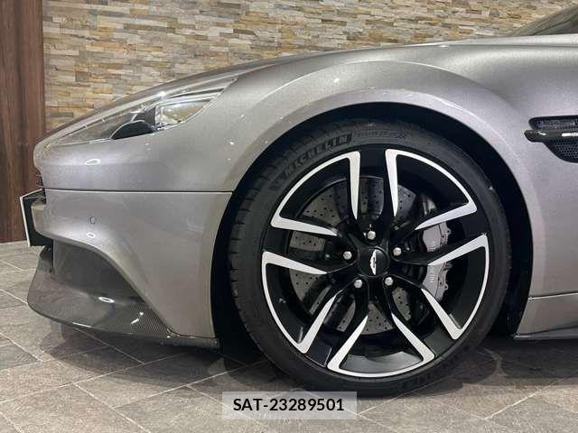 Aston Martin Aston Martin 2014-10 4586771-15
