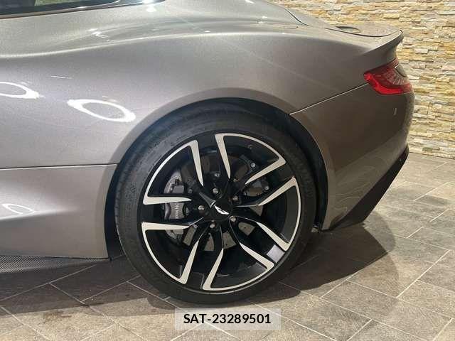 Aston Martin Aston Martin 2014-10 4586771-16