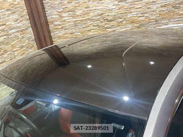 Aston Martin Aston Martin 2014-10 4586771-6