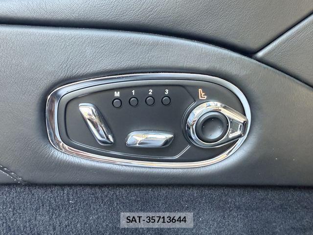 Aston Martin Aston Martin 2019-08 7020024-18