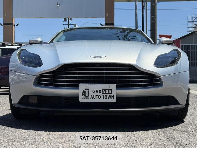 Aston Martin Aston Martin 2019-08 7020024-1