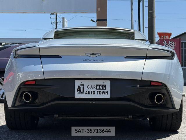Aston Martin Aston Martin 2019-08 7020024-4
