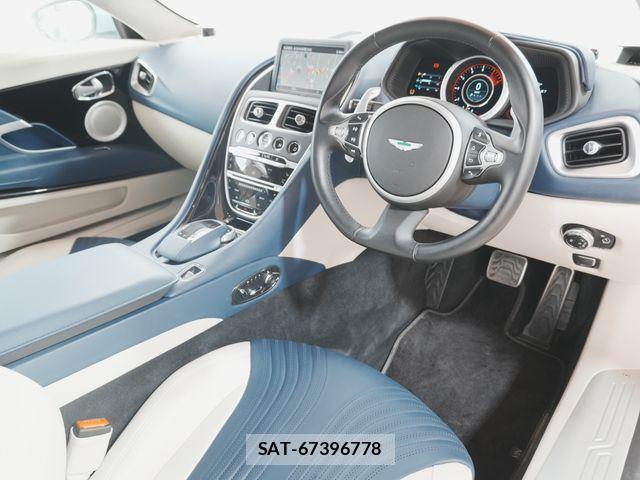 Aston Martin Aston Martin 2017-03 7249591-9