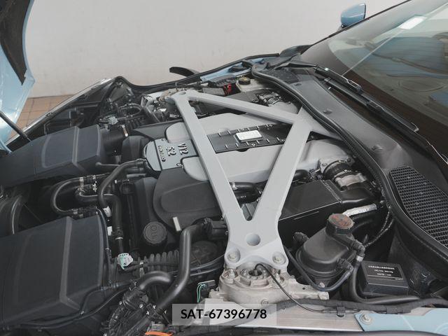 Aston Martin Aston Martin 2017-03 7249591-11