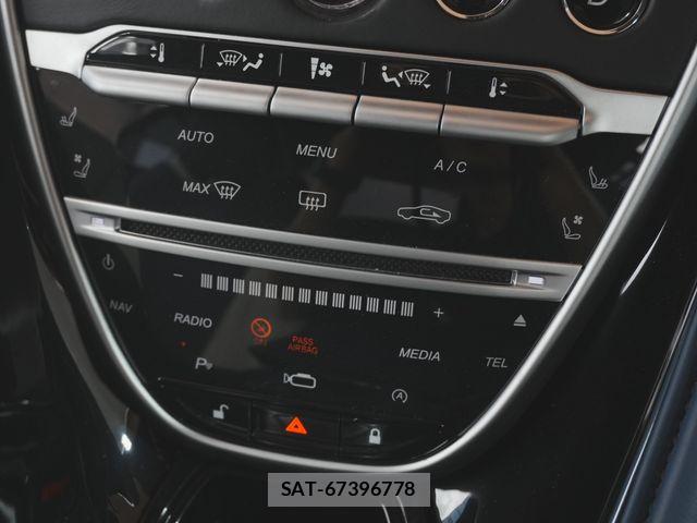 Aston Martin Aston Martin 2017-03 7249591-21