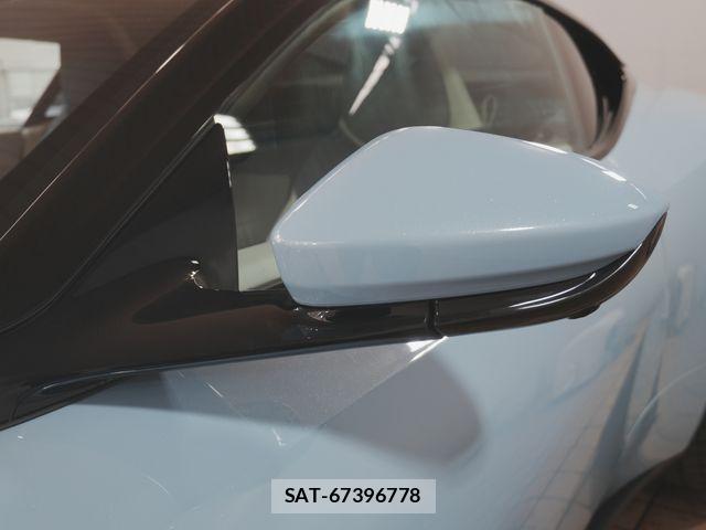 Aston Martin Aston Martin 2017-03 7249591-5