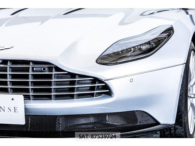 Aston Martin Aston Martin 2022-03 7720830-10