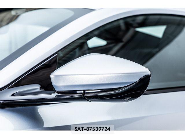Aston Martin Aston Martin 2022-03 7720830-15