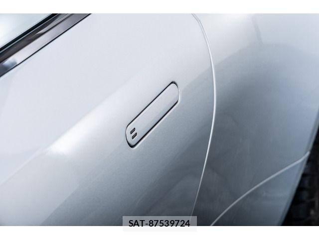 Aston Martin Aston Martin 2022-03 7720830-16