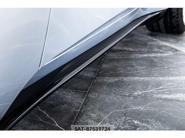 Aston Martin Aston Martin 2022-03 7720830-17