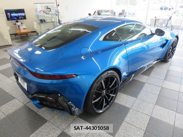 Aston Martin Aston Martin 2021-02 8072847-9
