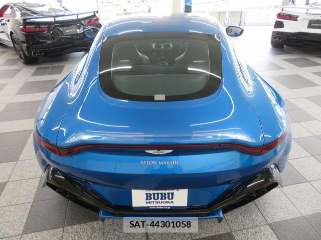 Aston Martin Aston Martin 2021-02 8072847-12