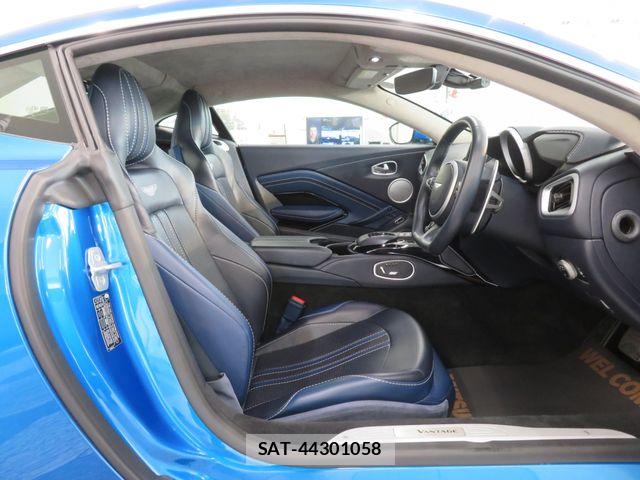 Aston Martin Aston Martin 2021-02 8072847-14