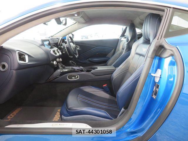 Aston Martin Aston Martin 2021-02 8072847-18