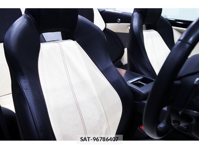 Aston Martin Aston Martin 2011-08 8658027-2