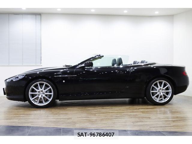 Aston Martin Aston Martin 2011-08 8658027-7