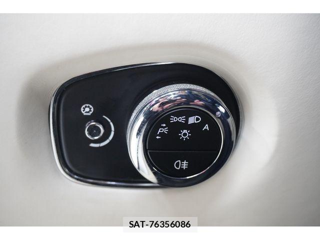 Aston Martin Aston Martin 2017-03 8740483-14