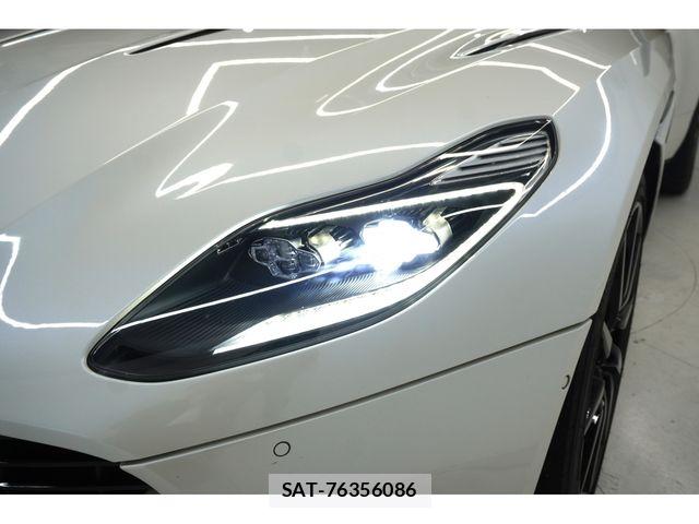 Aston Martin Aston Martin 2017-03 8740483-15