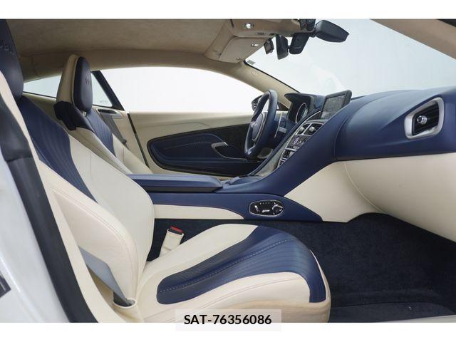 Aston Martin Aston Martin 2017-03 8740483-25