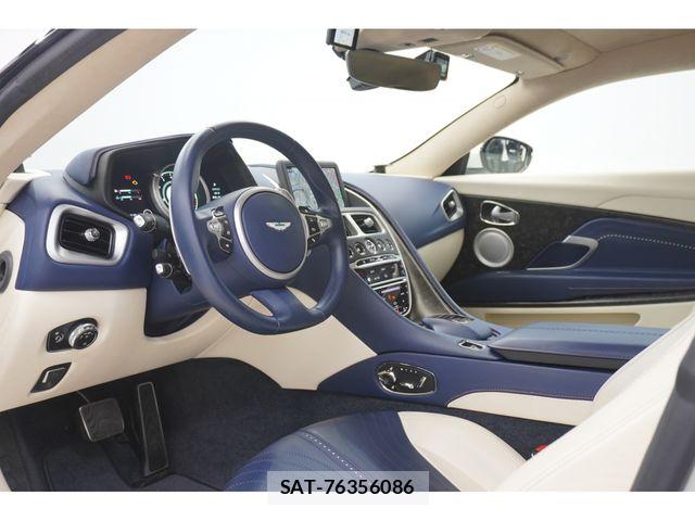 Aston Martin Aston Martin 2017-03 8740483-29