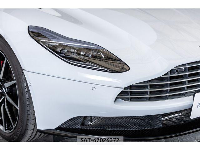 Aston Martin Aston Martin 2022-02 8848243-11