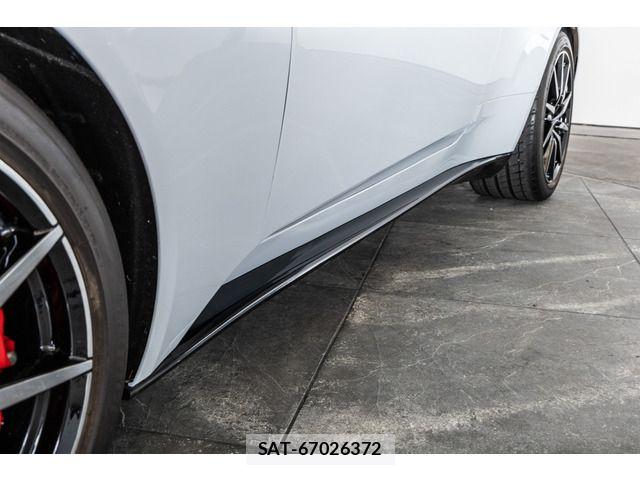 Aston Martin Aston Martin 2022-02 8848243-15