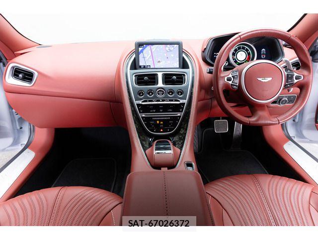 Aston Martin Aston Martin 2022-02 8848243-1