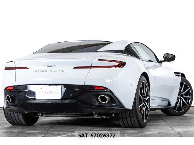 Aston Martin Aston Martin 2022-02 8848243-2