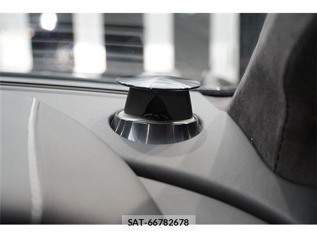 Aston Martin Aston Martin 2011-05 801154-24