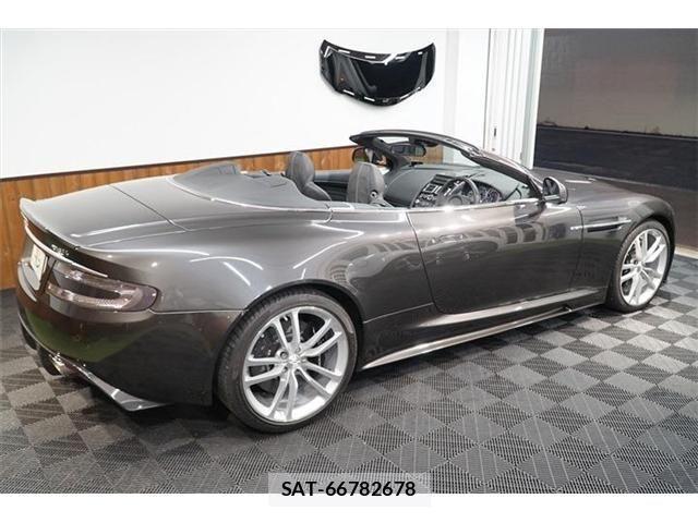 Aston Martin Aston Martin 2011-05 801154-3
