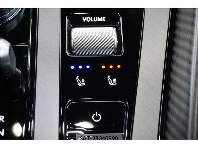 Aston Martin Aston Martin 2024-04 3933110-12