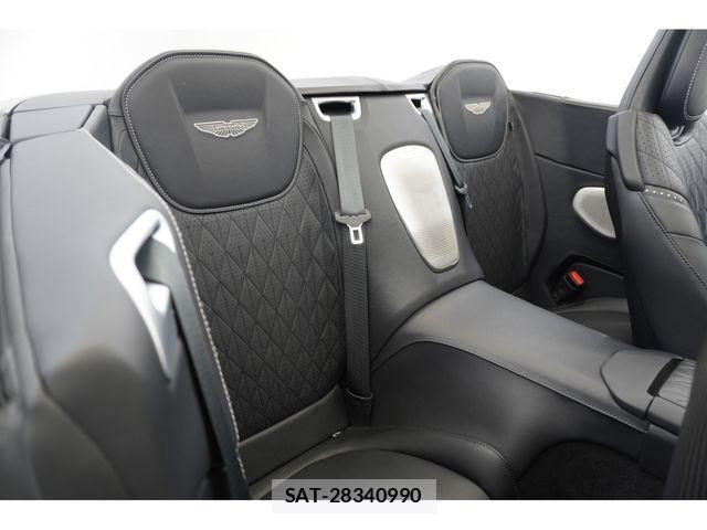 Aston Martin Aston Martin 2024-04 3933110-23