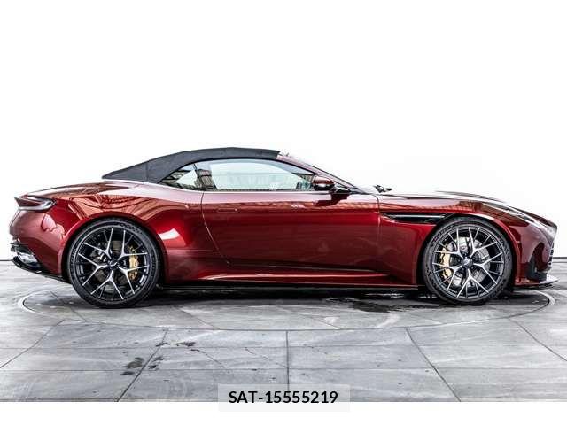 Aston Martin Aston Martin 2025-06 8795277-14