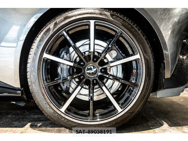 Aston Martin Aston Martin 2023-10 3013151-8