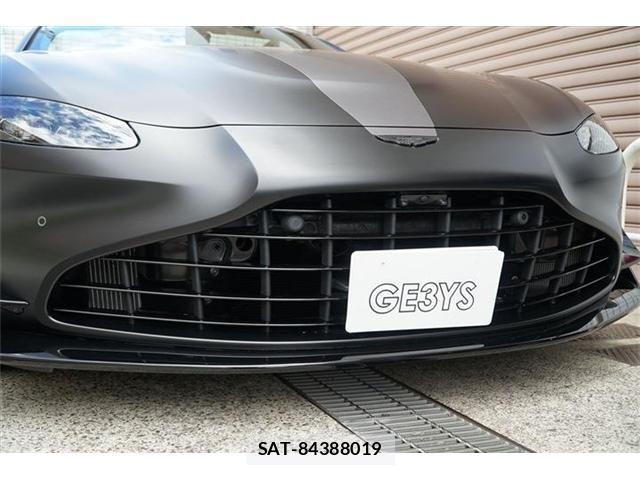 Aston Martin Aston Martin 2022-06 8244615-9