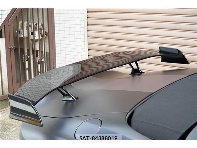 Aston Martin Aston Martin 2022-06 8244615-14