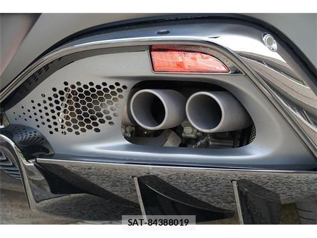 Aston Martin Aston Martin 2022-06 8244615-21