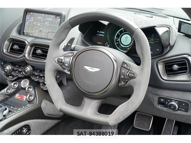 Aston Martin Aston Martin 2022-06 8244615-25