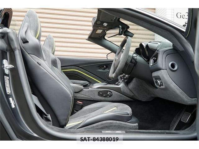 Aston Martin Aston Martin 2022-06 8244615-26