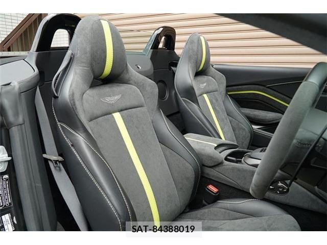 Aston Martin Aston Martin 2022-06 8244615-27