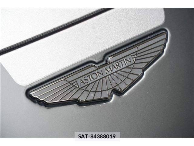 Aston Martin Aston Martin 2022-06 8244615-8