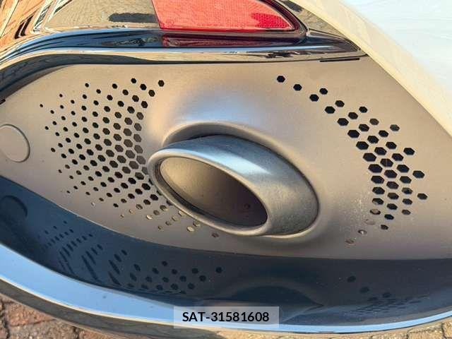 Aston Martin Aston Martin 2024-03 1425812-16