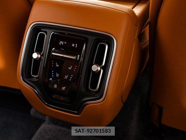Aston Martin Aston Martin 2023-03 1623573-26
