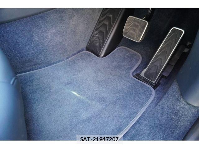Aston Martin Aston Martin 2023-01 7249809-29