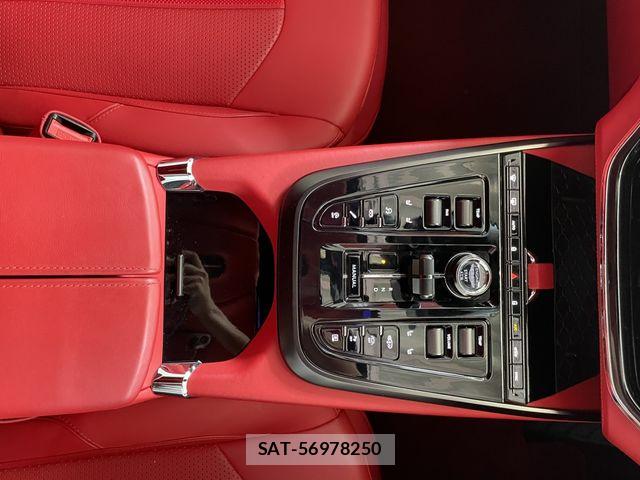 Aston Martin Aston Martin 2024-09 7902242-15
