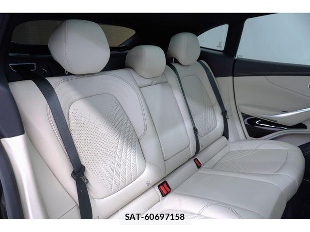 Aston Martin Aston Martin 2023-05 8098022-27