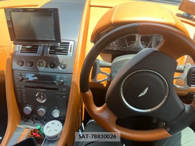 Aston Martin Aston Martin 2008-04 7978517-13