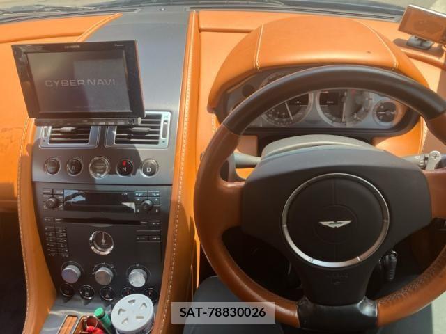 Aston Martin Aston Martin 2008-04 7978517-14